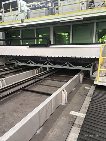 大型激光切割排渣机