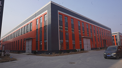 What does the sealing of the machine tool steel plate protective cover rely on?